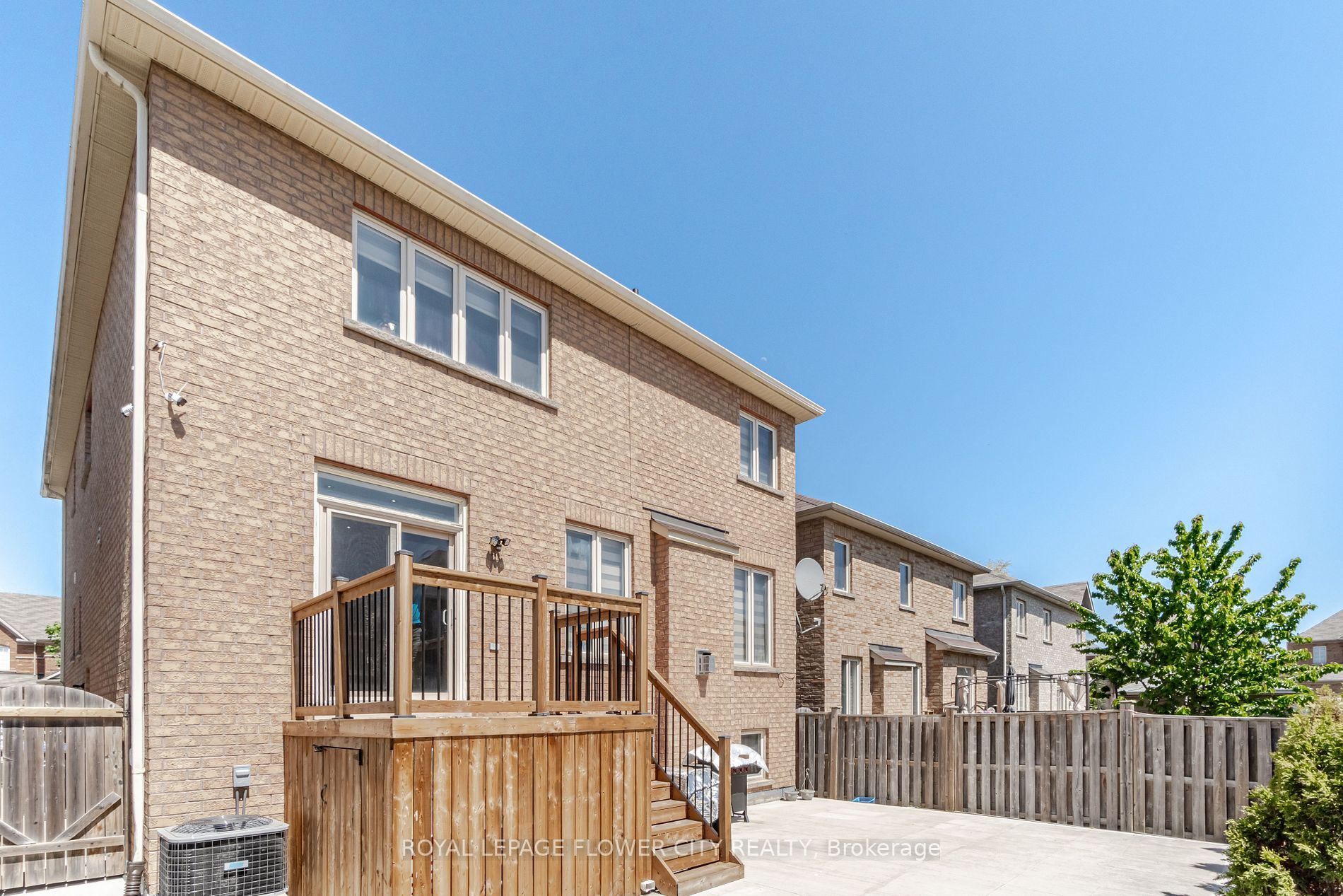 548 Fernforest Dr
