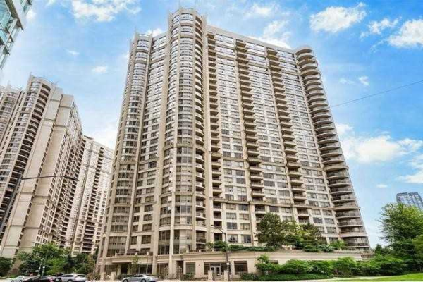 3888 Duke Of York Blvd, Mississauga