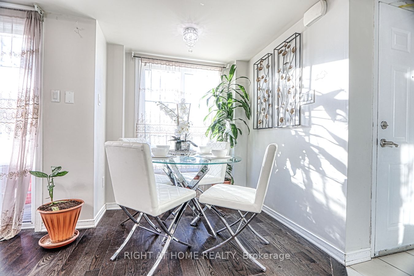 2441 Greenwich Dr, #36