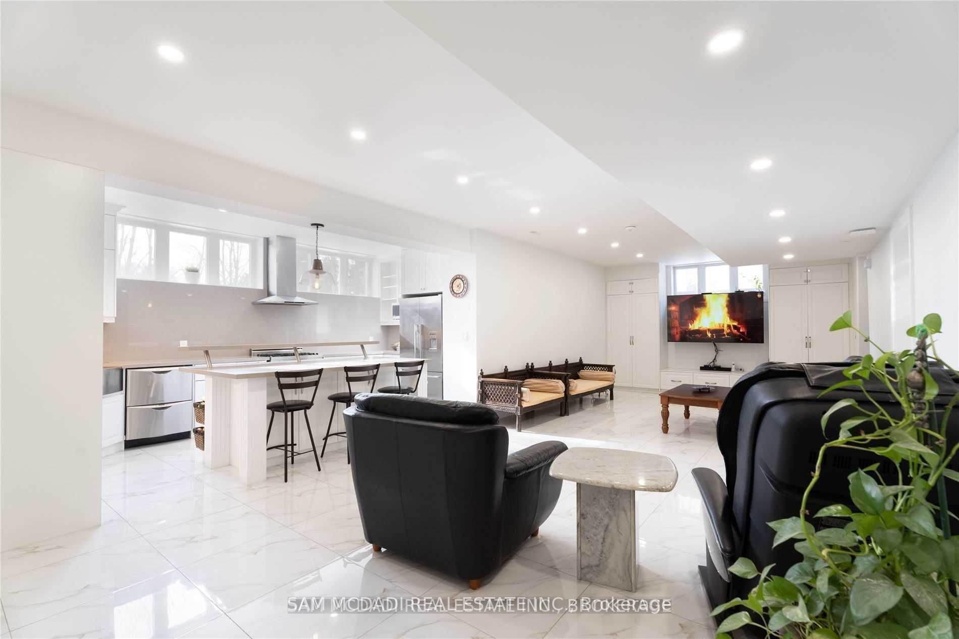 1138 Garden Road