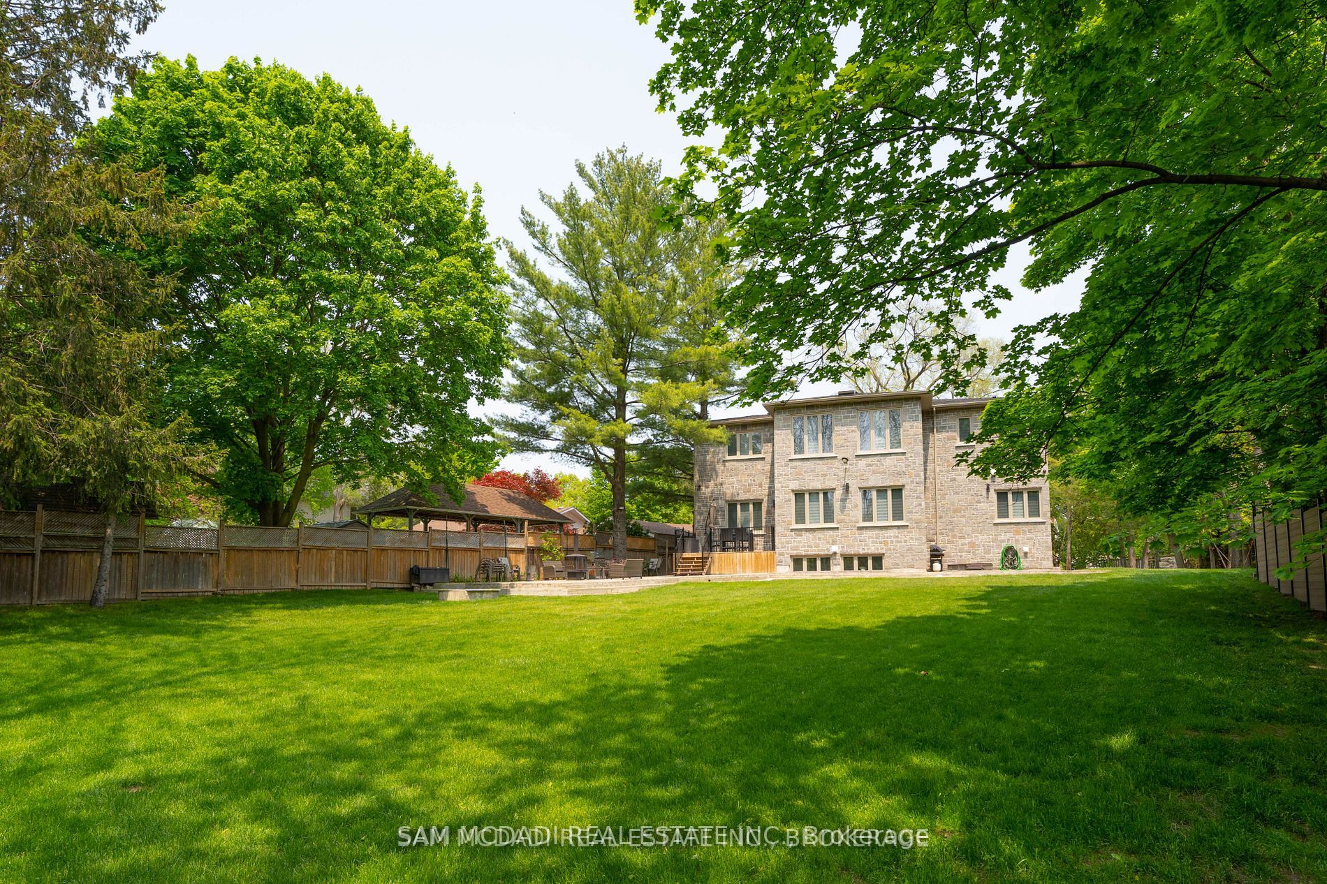1138 Garden Road
