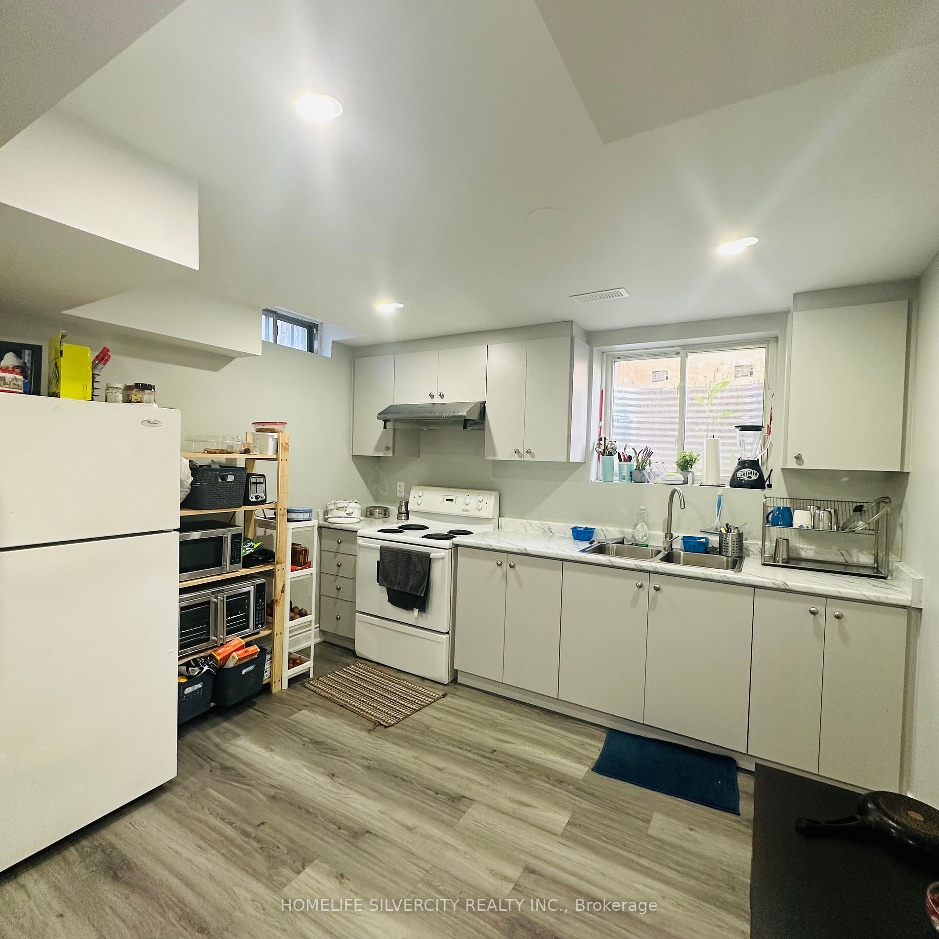 73 Rocky Mountain Cres