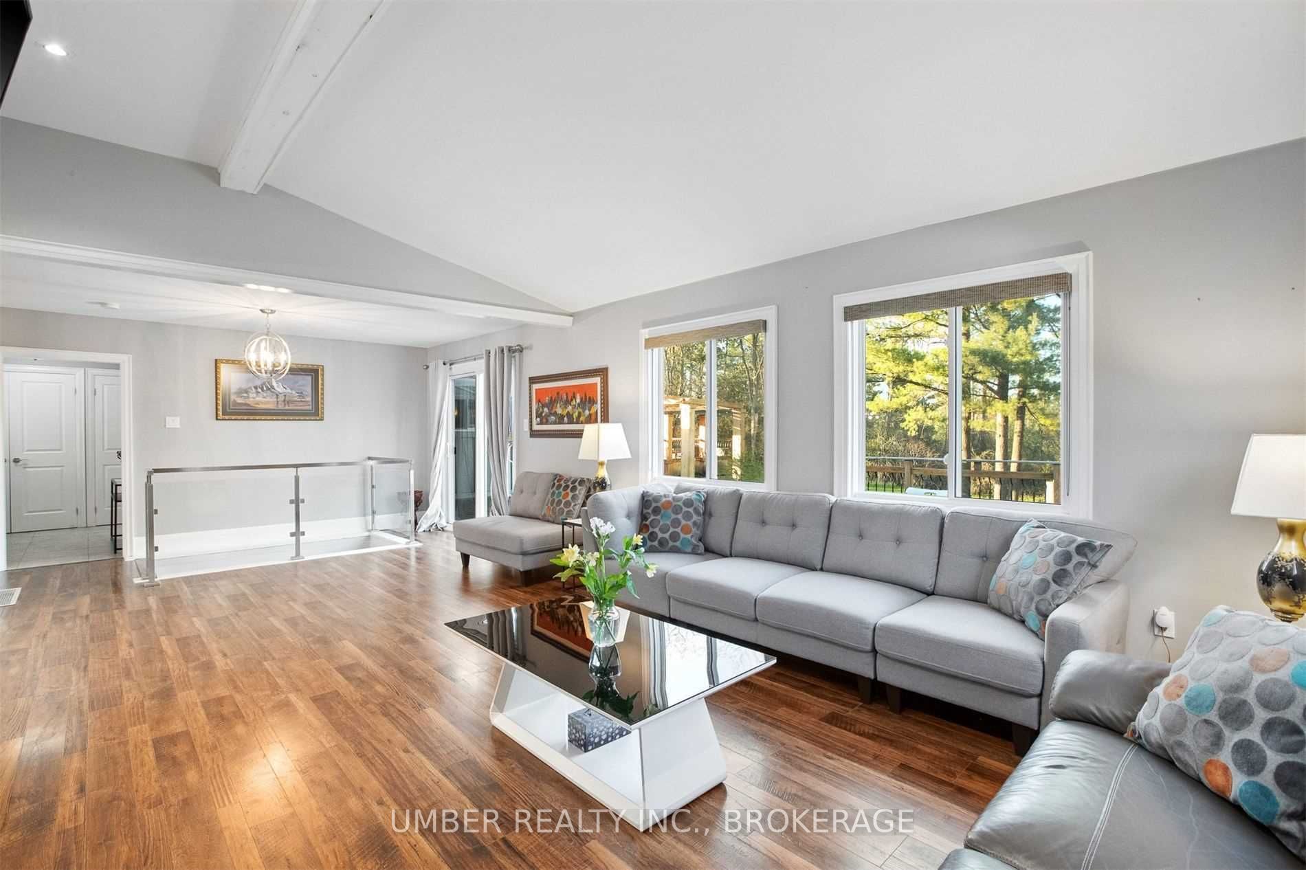 Listing W6057015 - Large Photo # 3