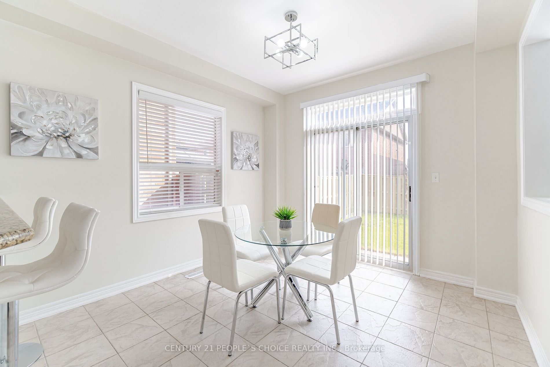 19 Dovehaven Crescent