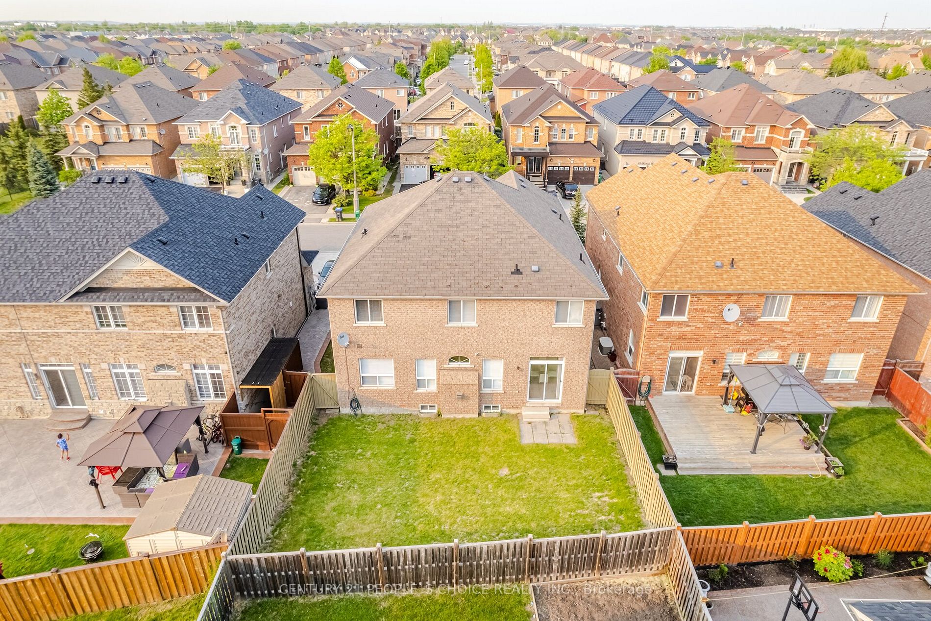 19 Dovehaven Crescent