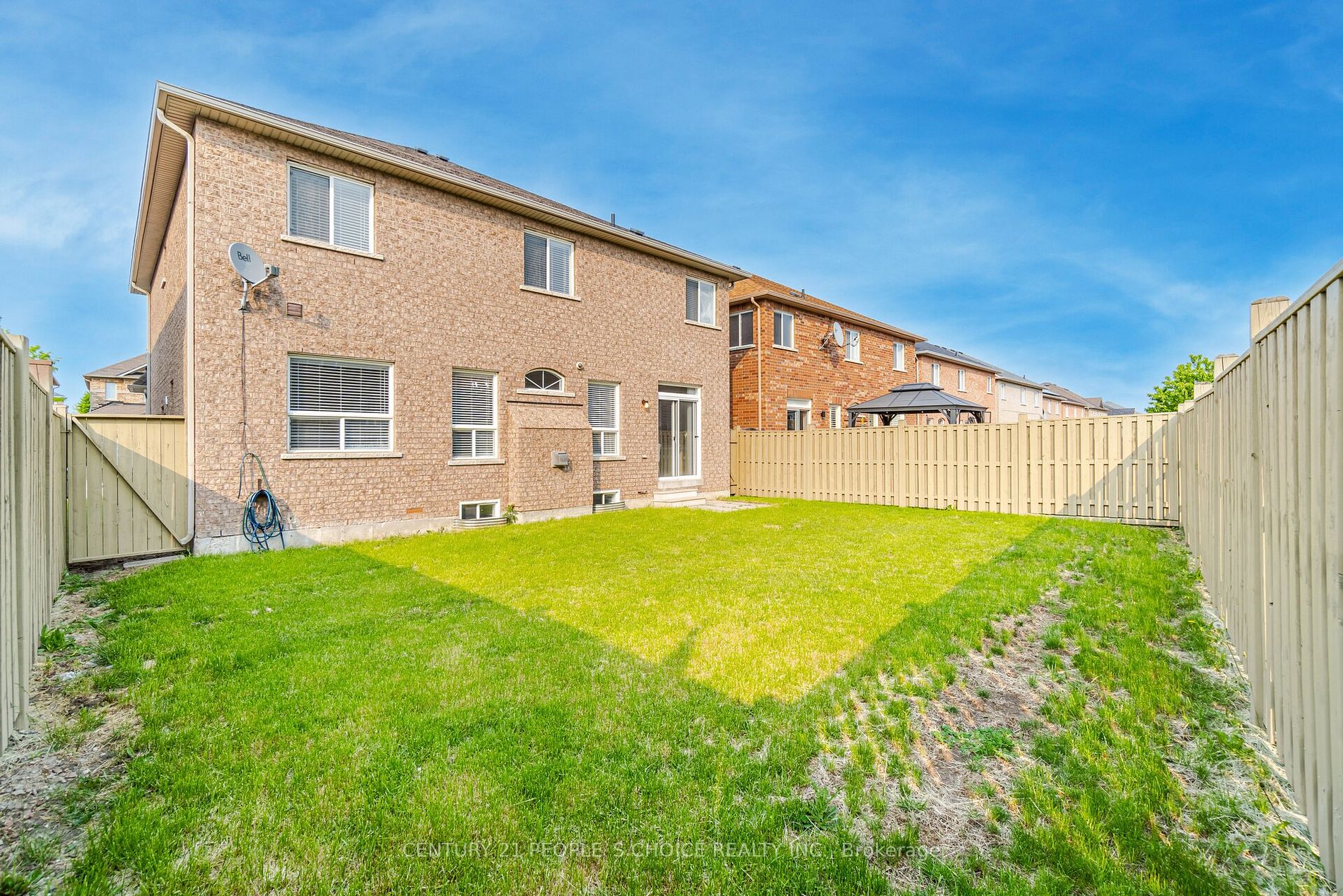 19 Dovehaven Crescent
