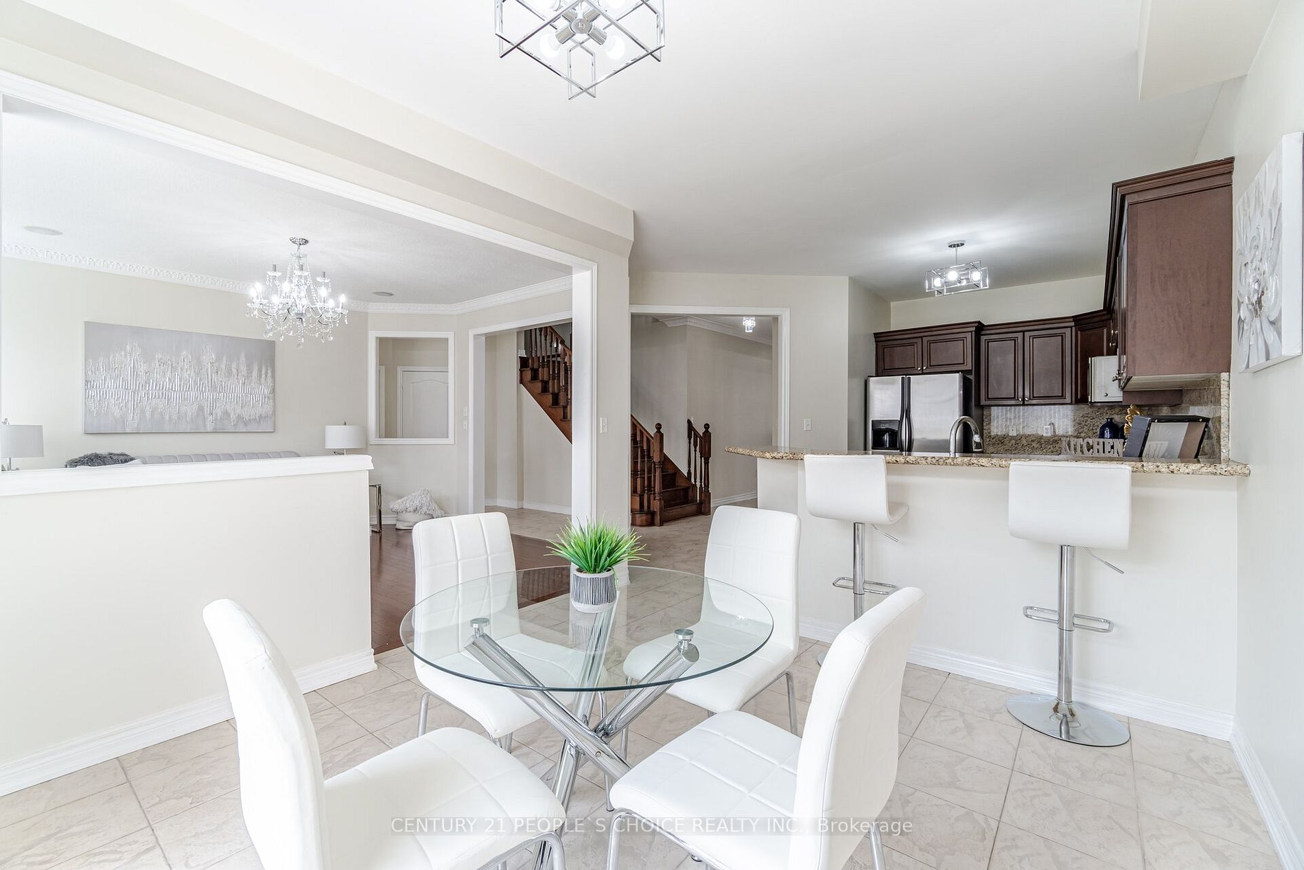 19 Dovehaven Crescent