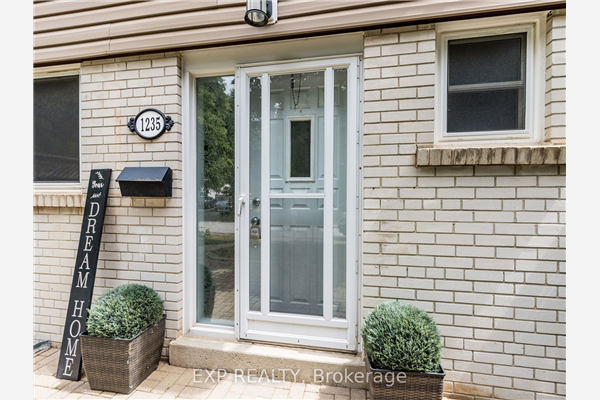 1235 Napier Cres, Oakville