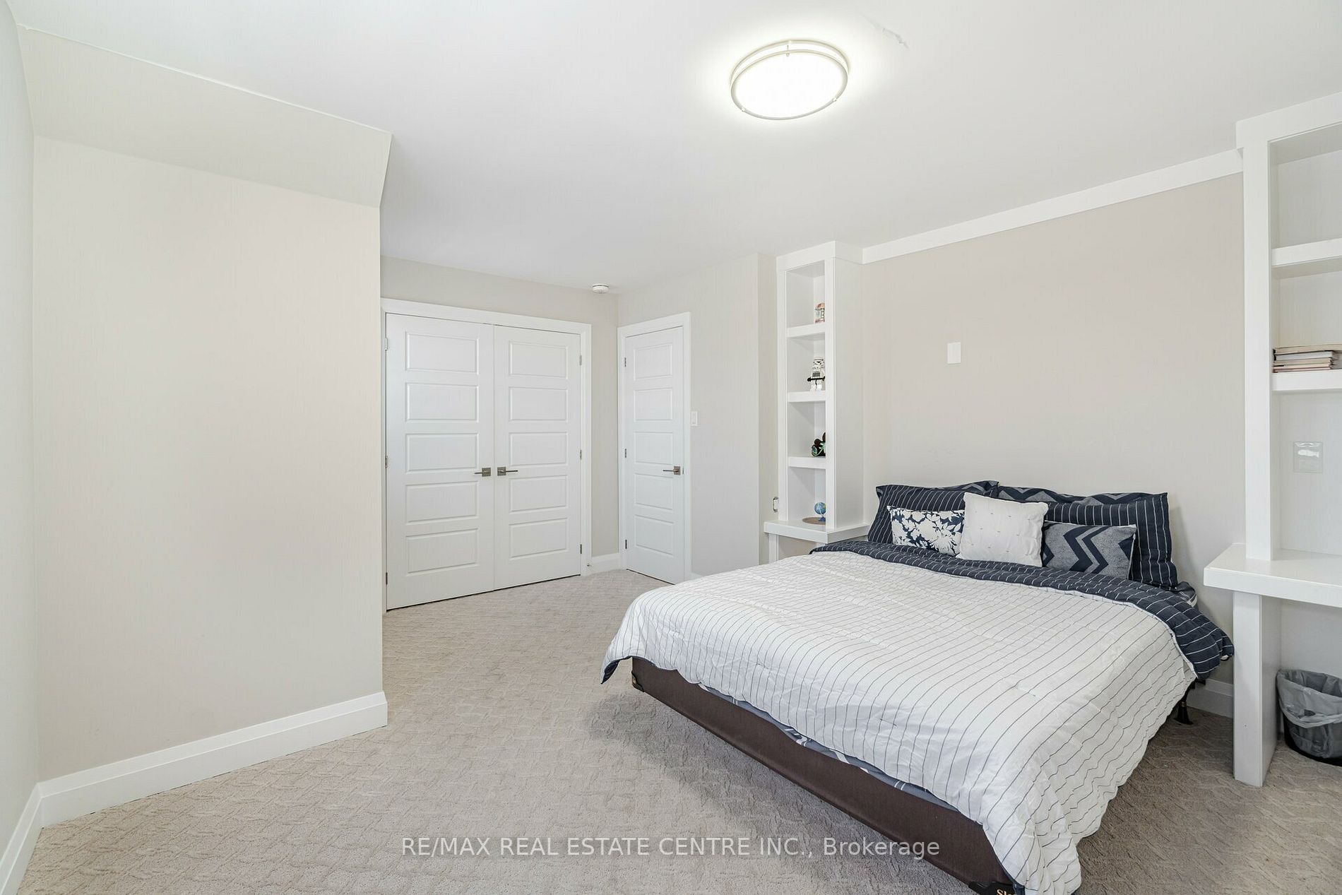 8 Foxmere Rd
