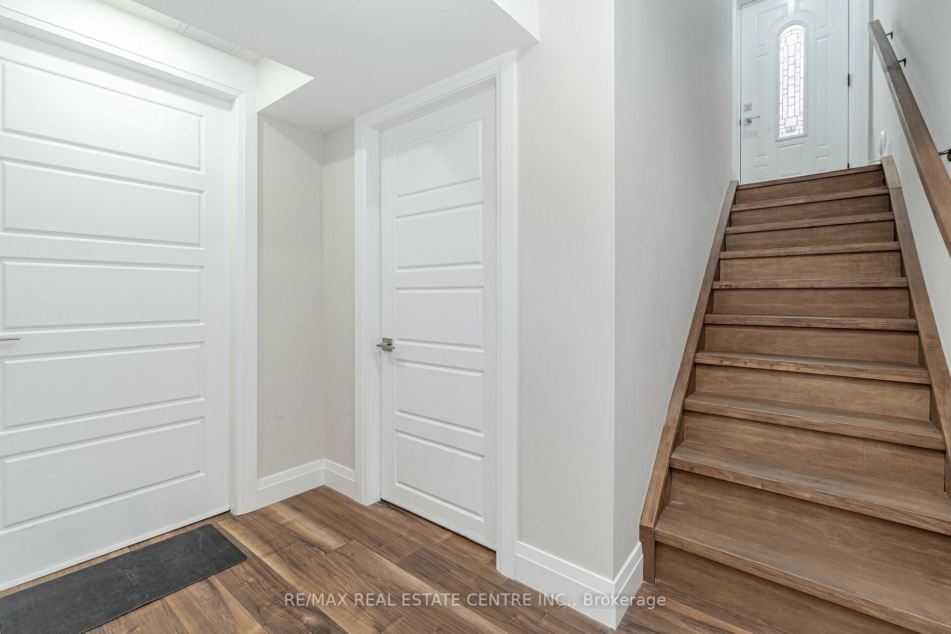 8 Foxmere Rd