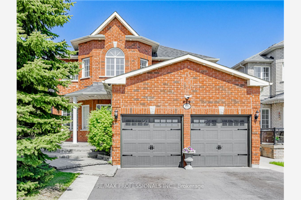 320 Landsbridge St, Caledon