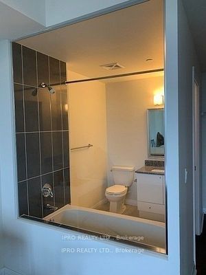 75 Eglinton Avenue W, #1504