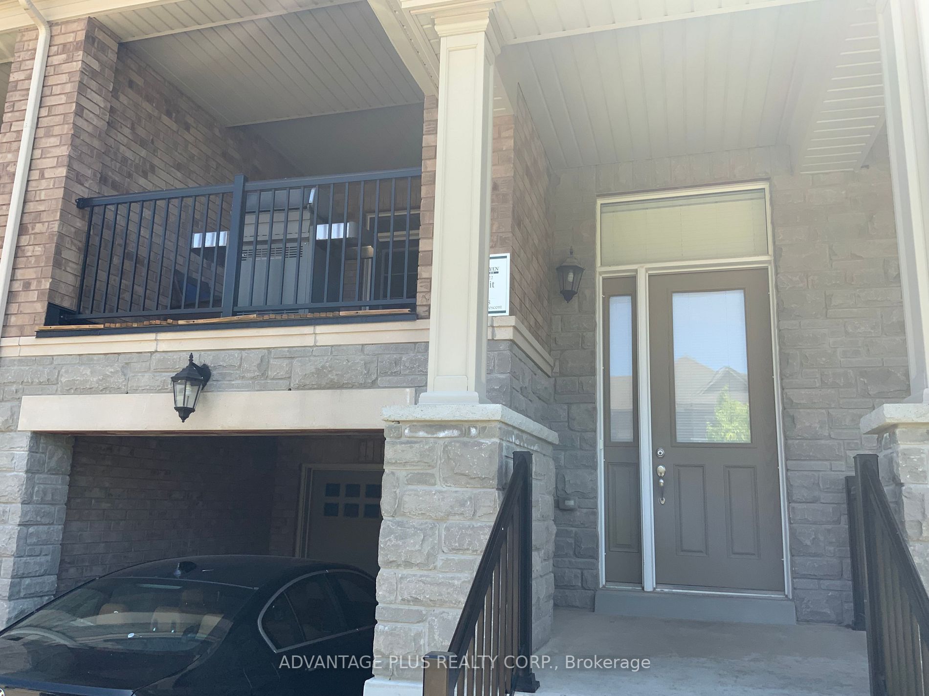 538 Stream Cres