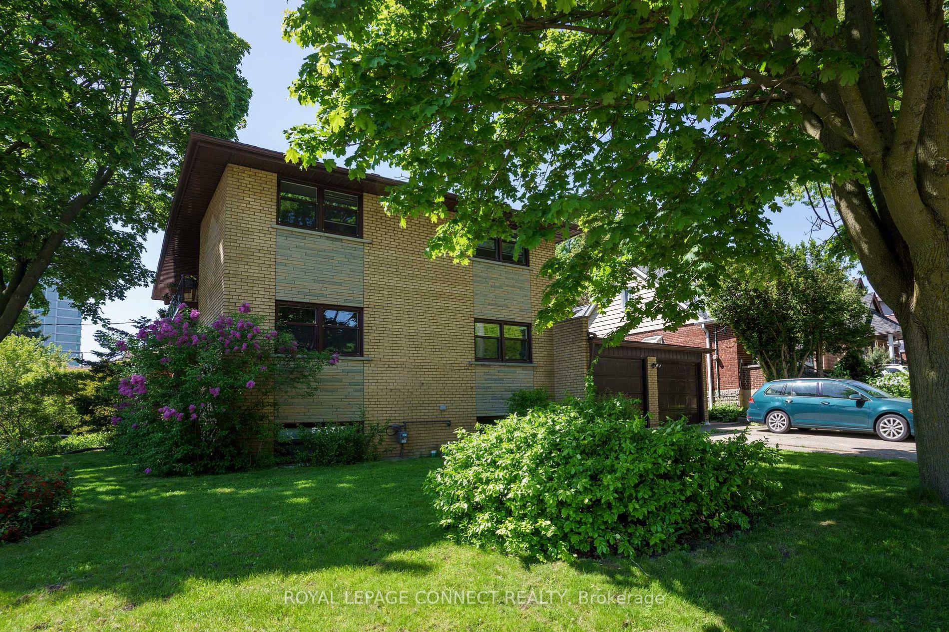 42 Ellis Avenue