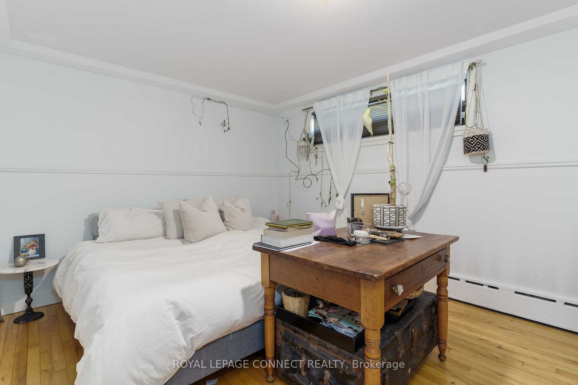 42 Ellis Avenue