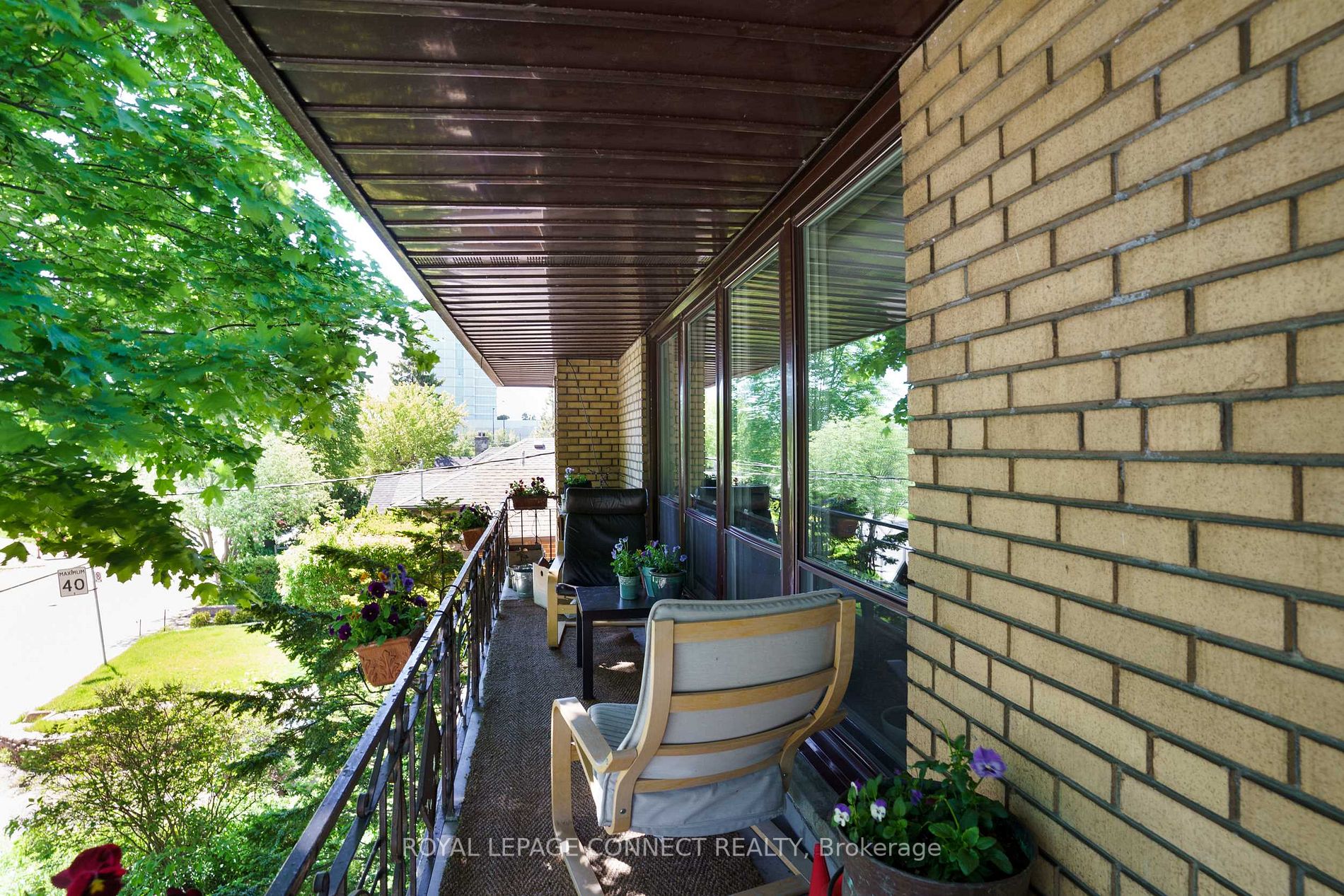 42 Ellis Avenue