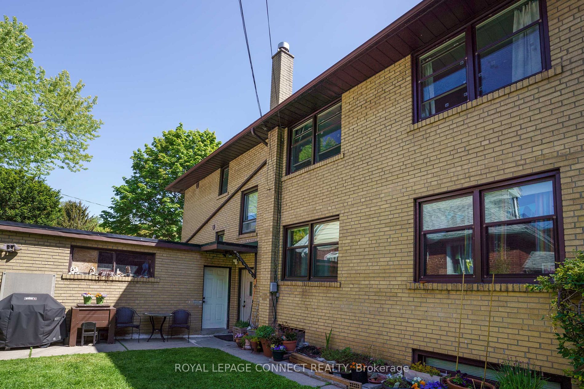42 Ellis Avenue