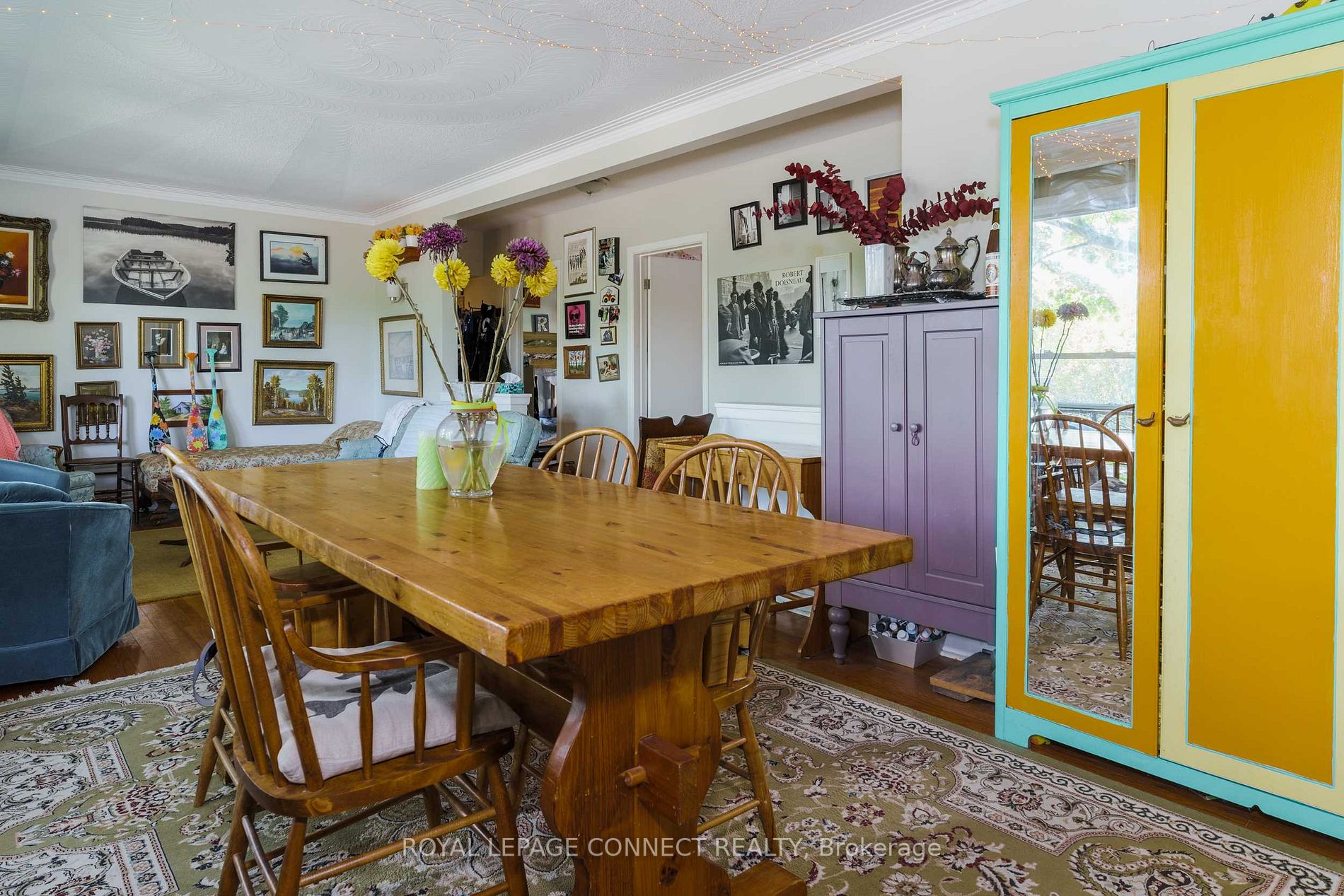 42 Ellis Avenue
