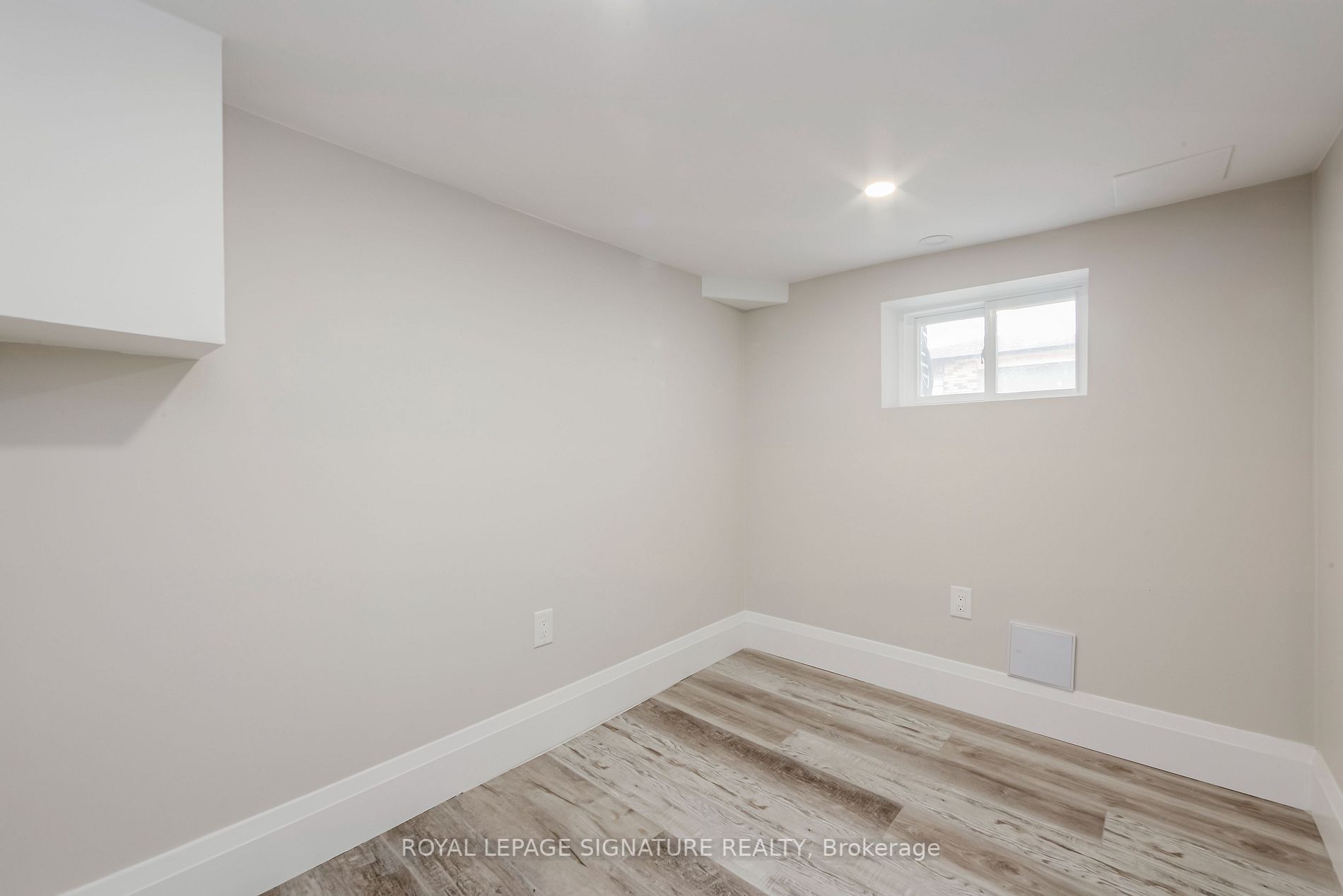 19 Schell Ave