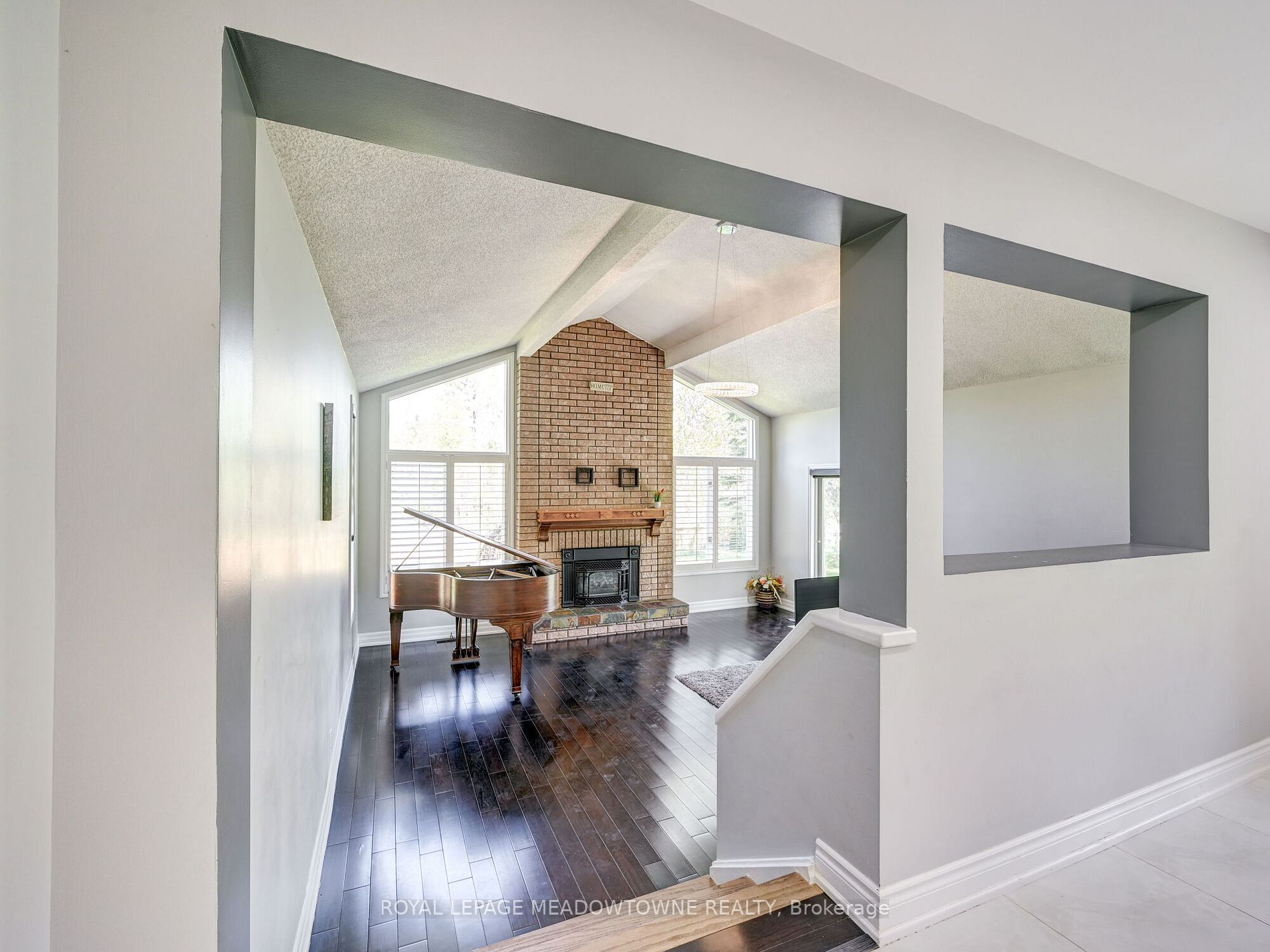 8283 Patterson Side Rd