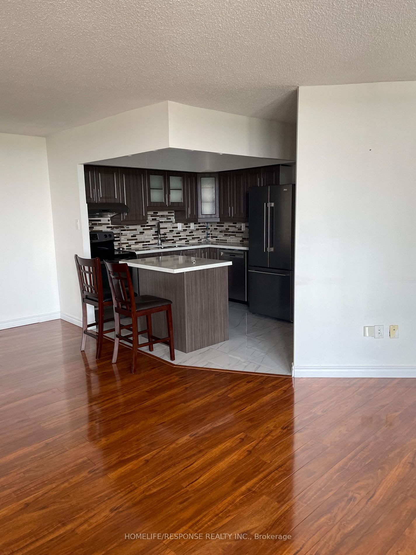 380 Dixon Rd, #1401