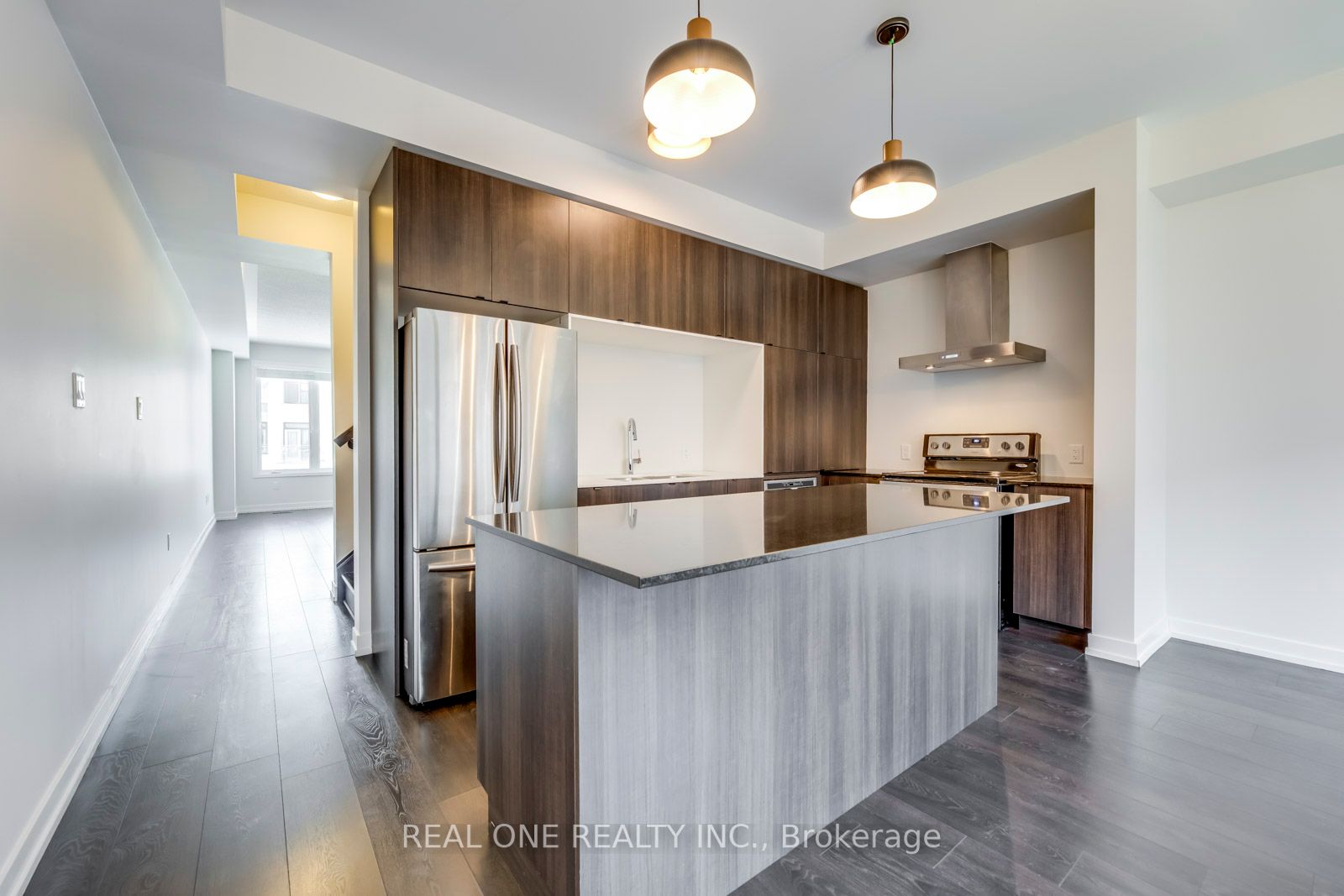 170 Squire Cres