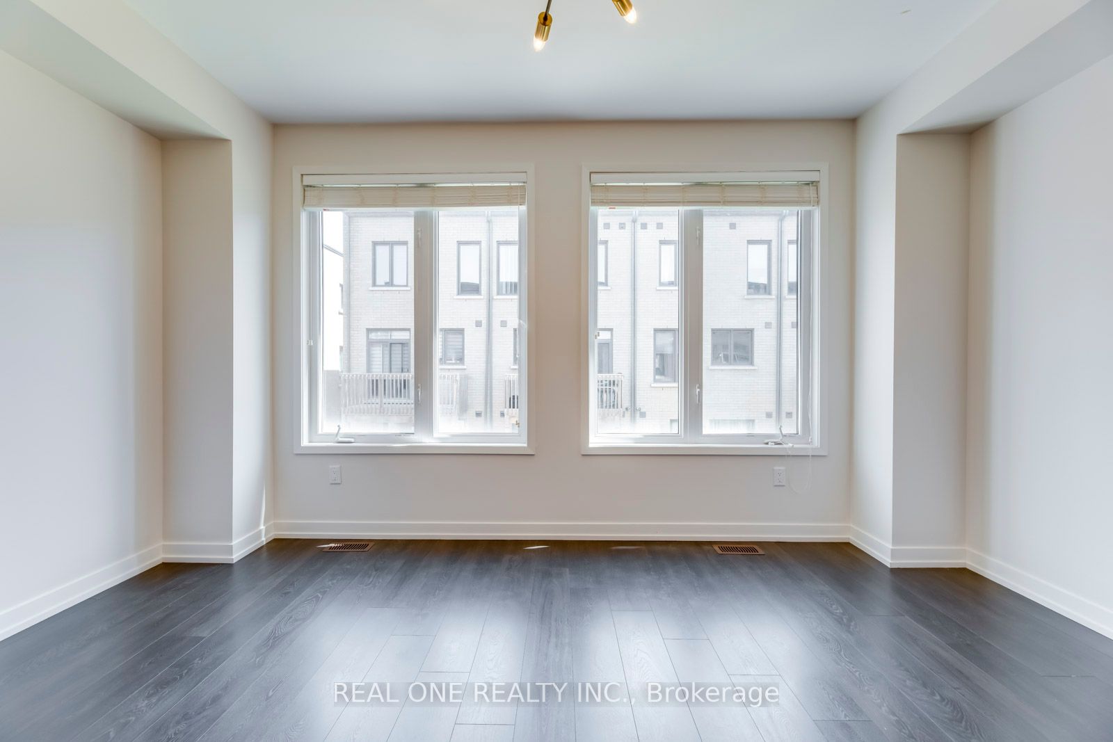 170 Squire Cres