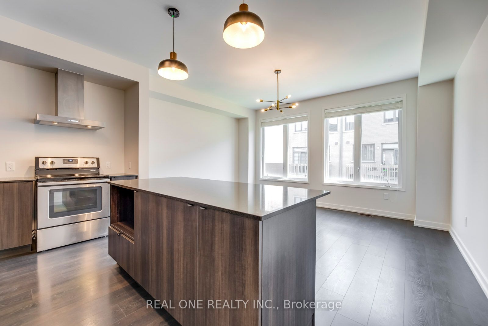 170 Squire Cres