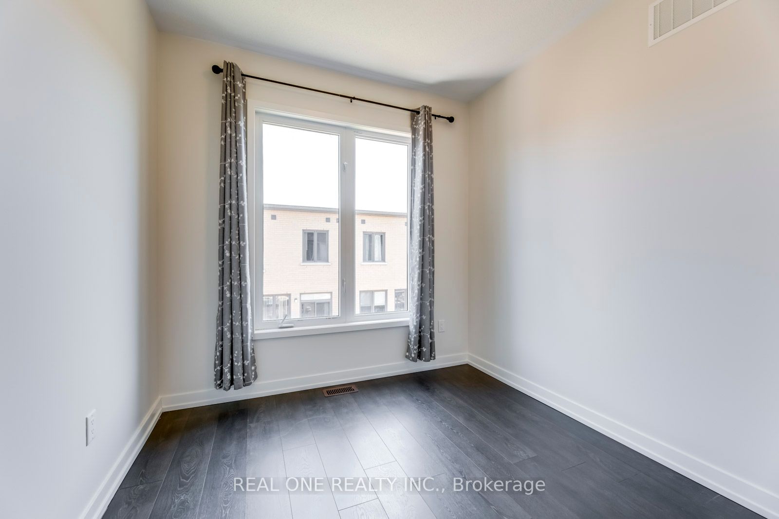 170 Squire Cres