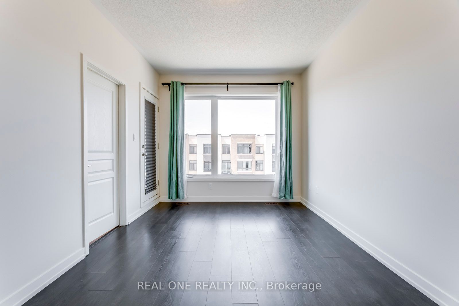 170 Squire Cres