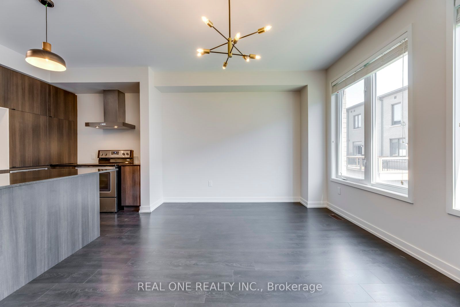 170 Squire Cres