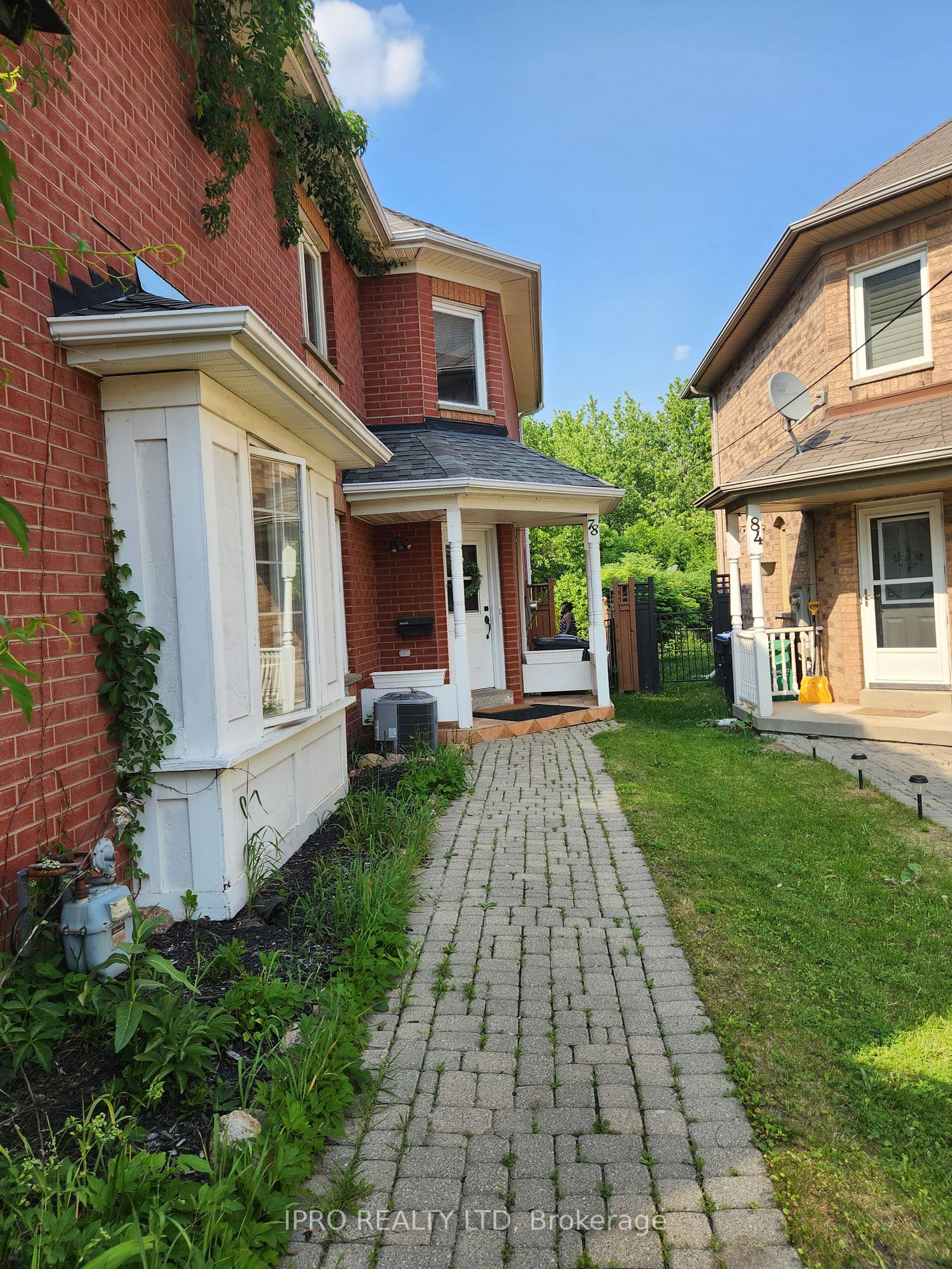 78 Pressed Brick Dr