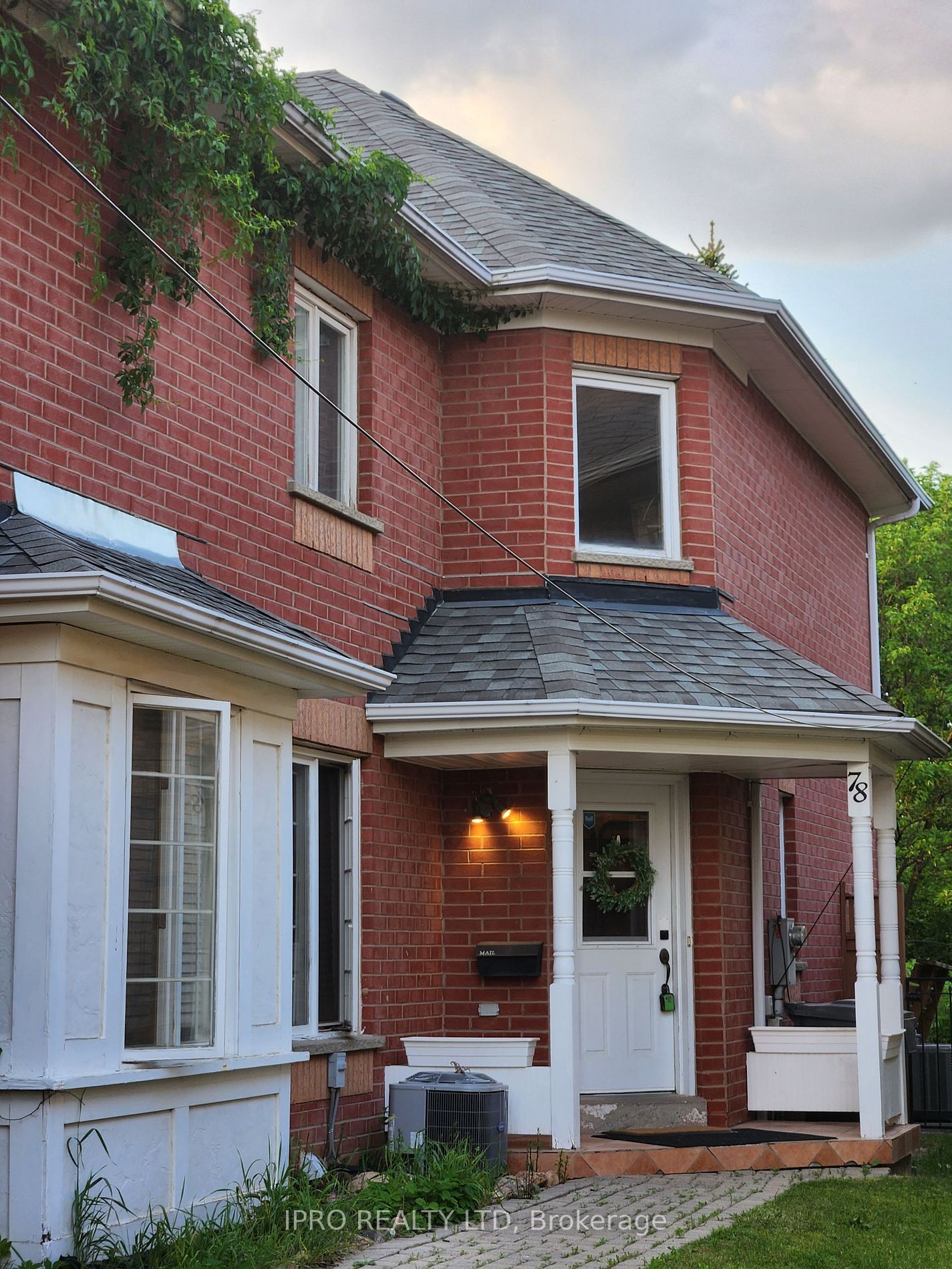 78 Pressed Brick Dr