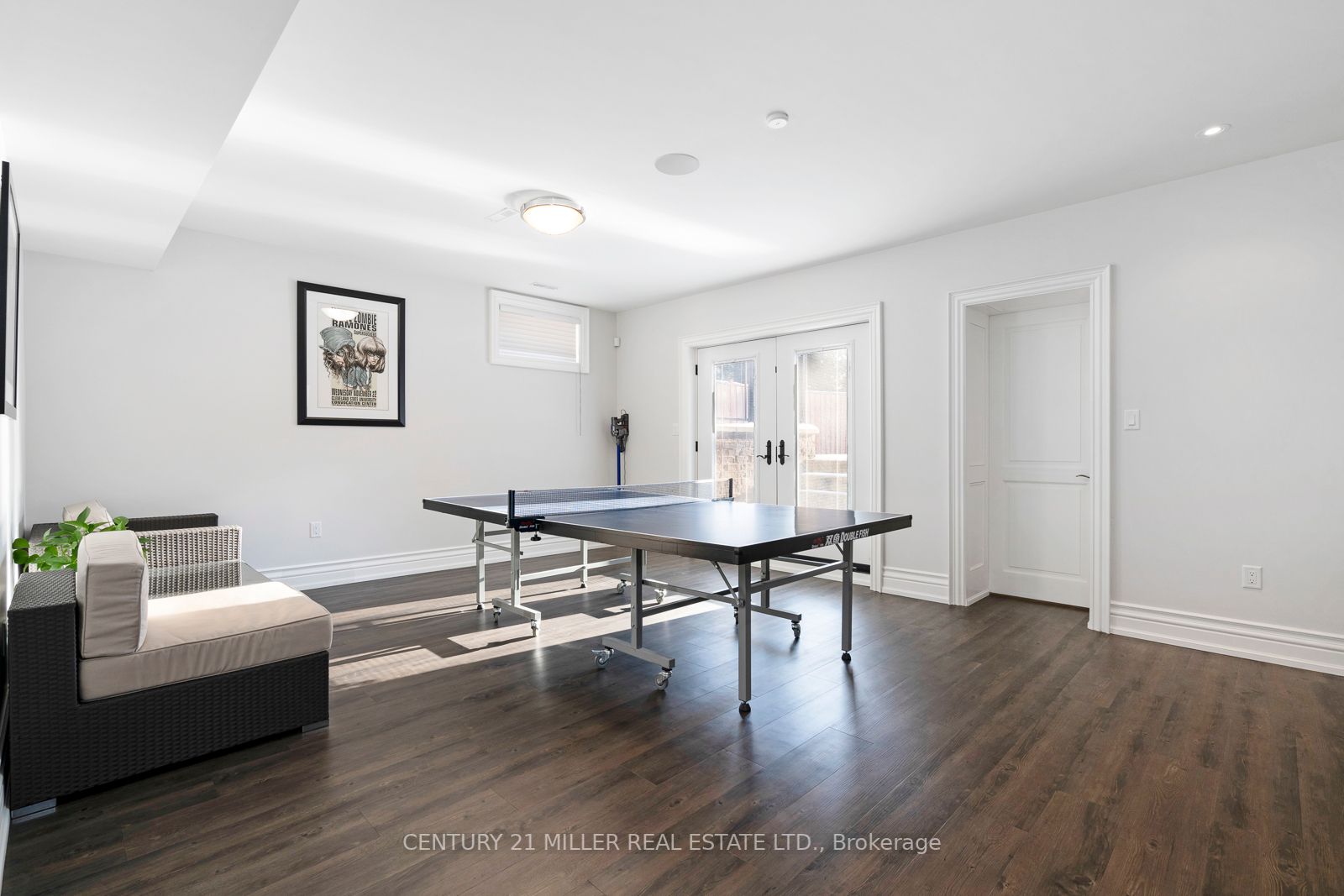 1390 Wilson Ave