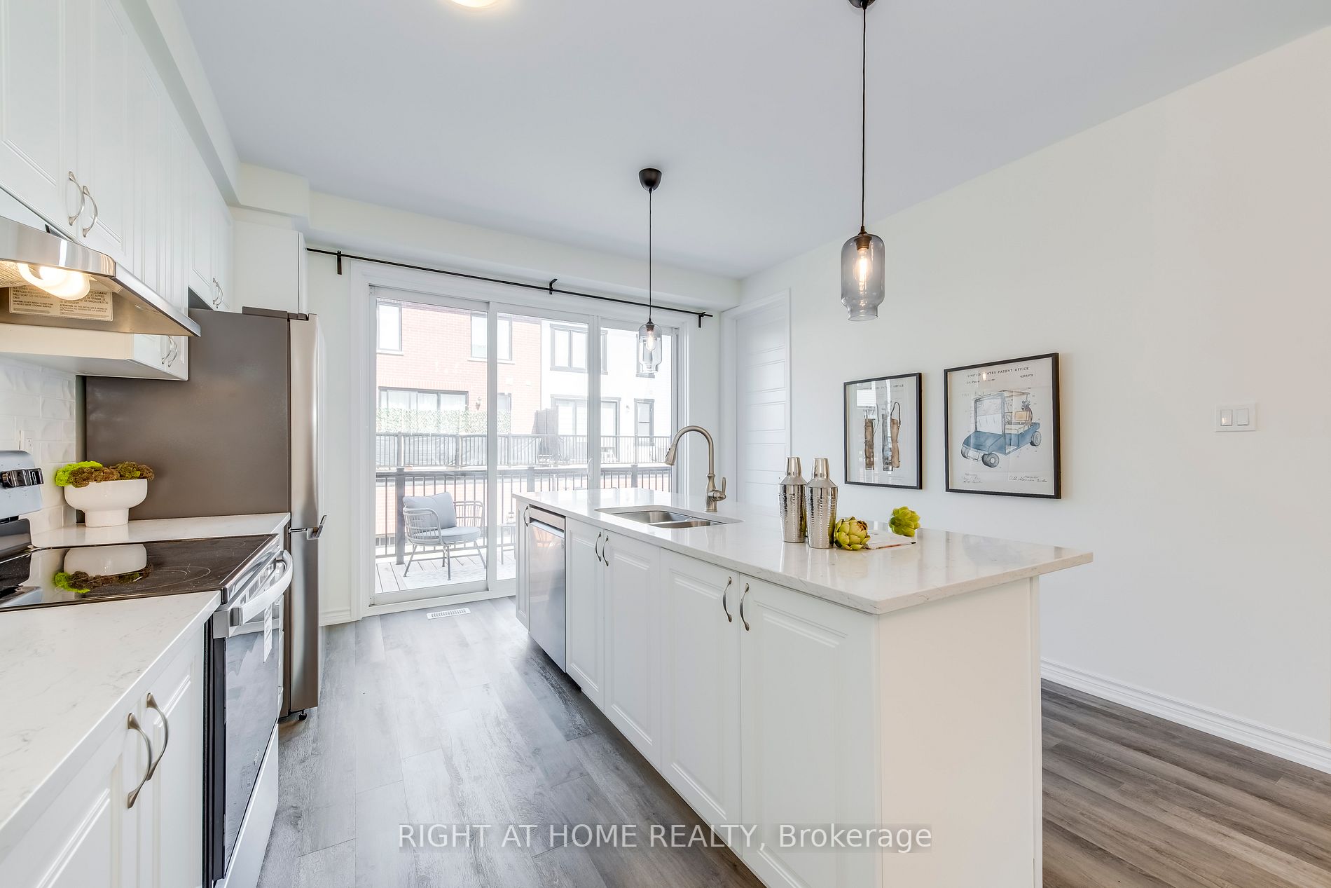 1285 Sycamore Gdns, #7