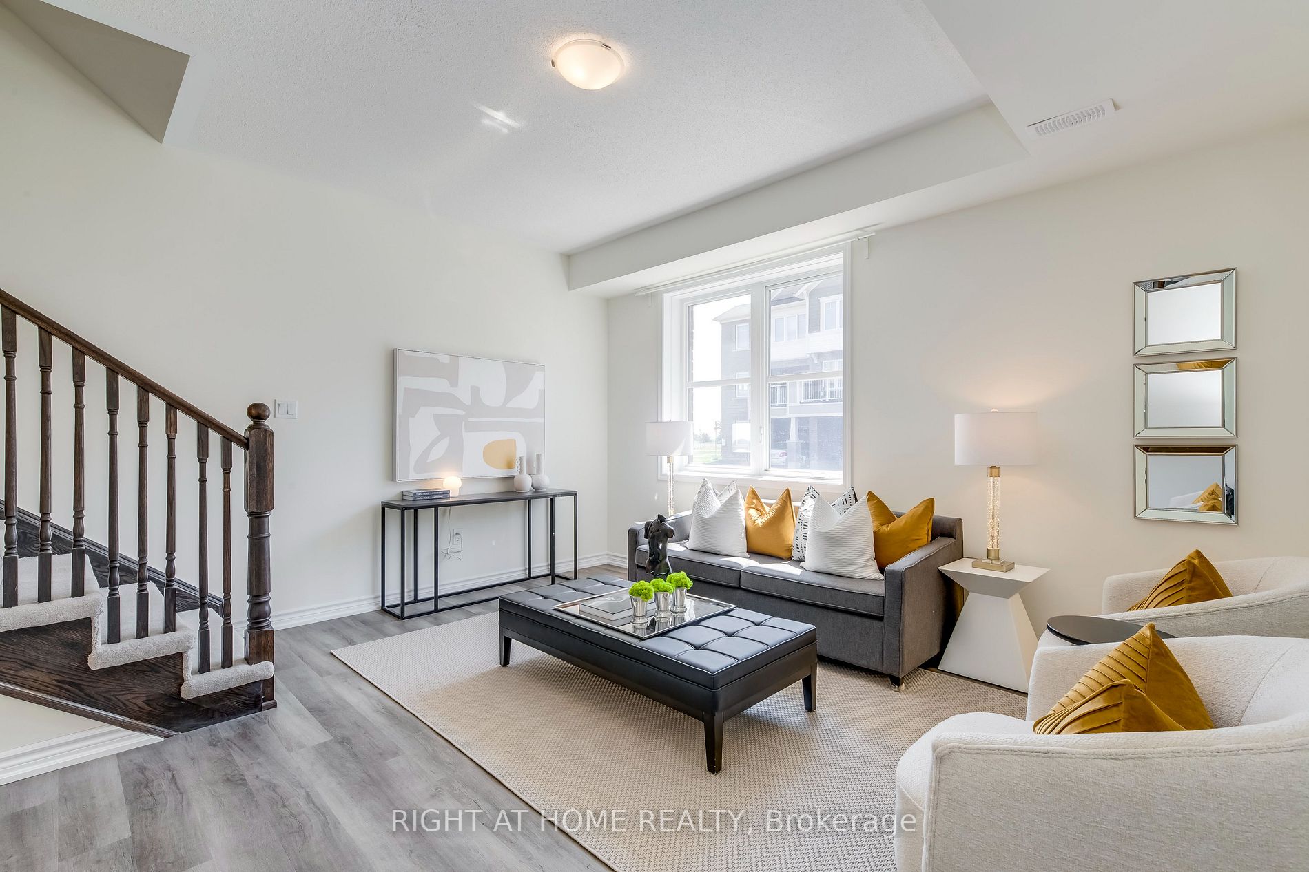 1285 Sycamore Gdns, #7