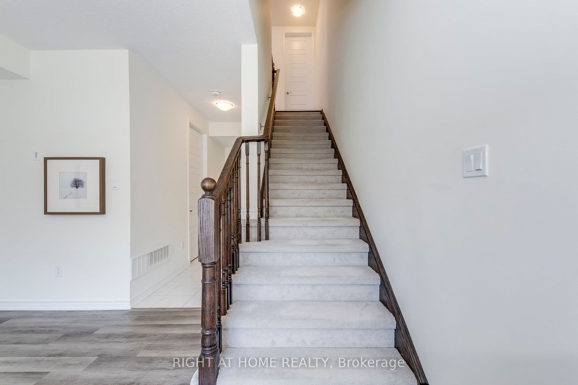 1285 Sycamore Gdns, #7