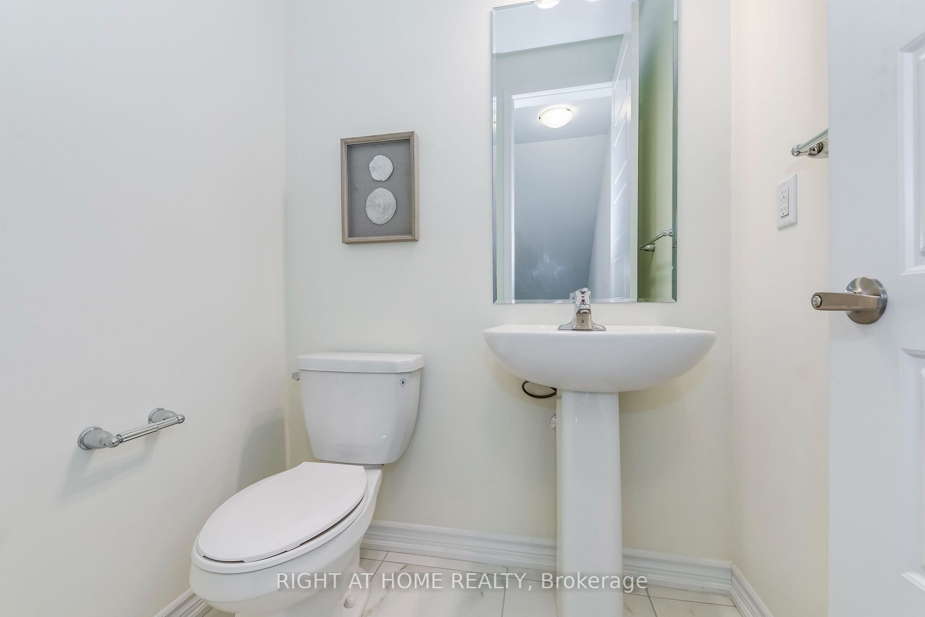 1285 Sycamore Gdns, #7