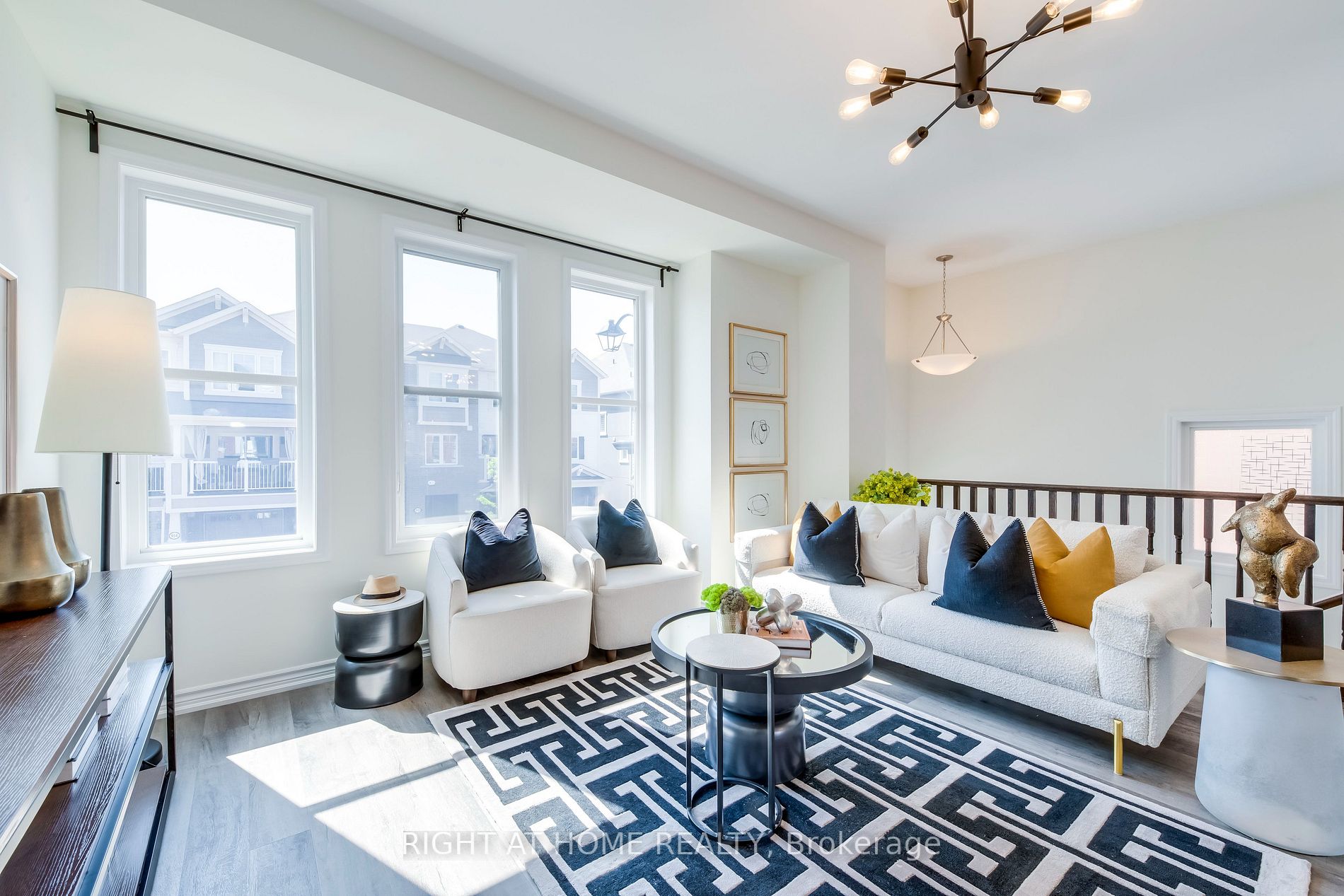 1285 Sycamore Gdns, #7