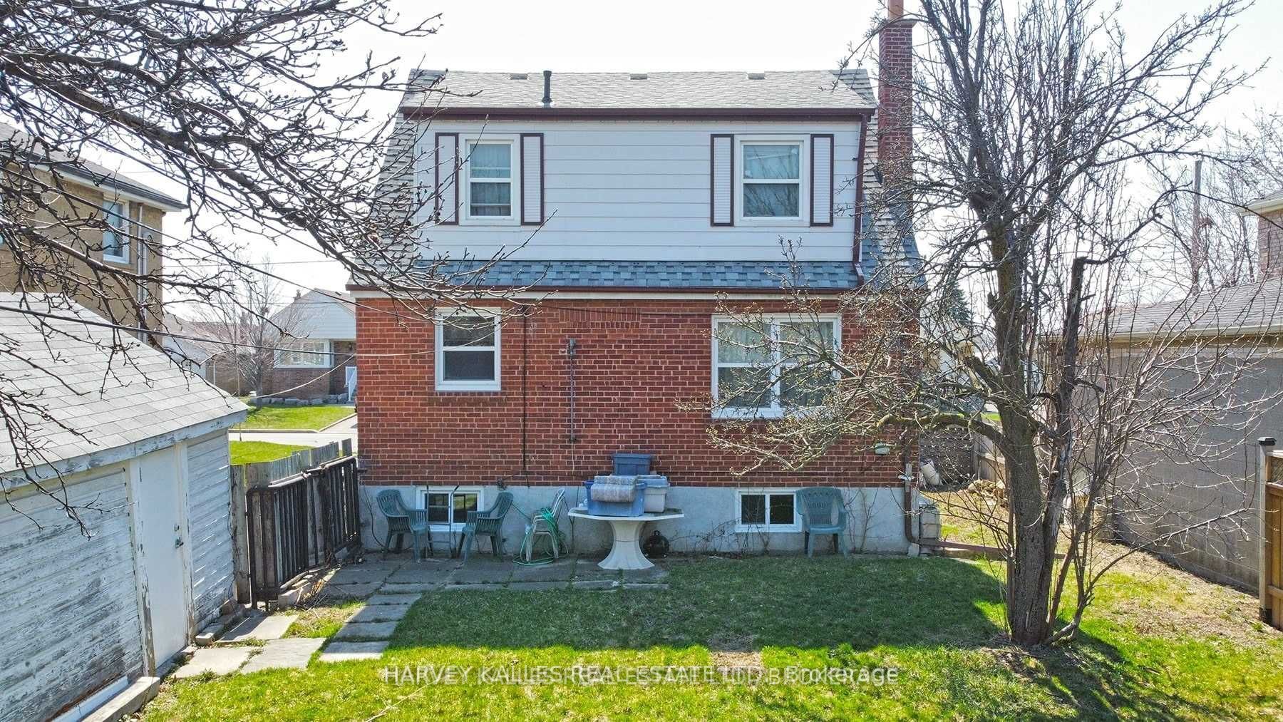 70 Westdale Dr