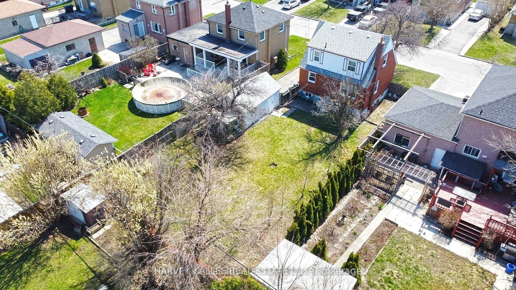 70 Westdale Dr