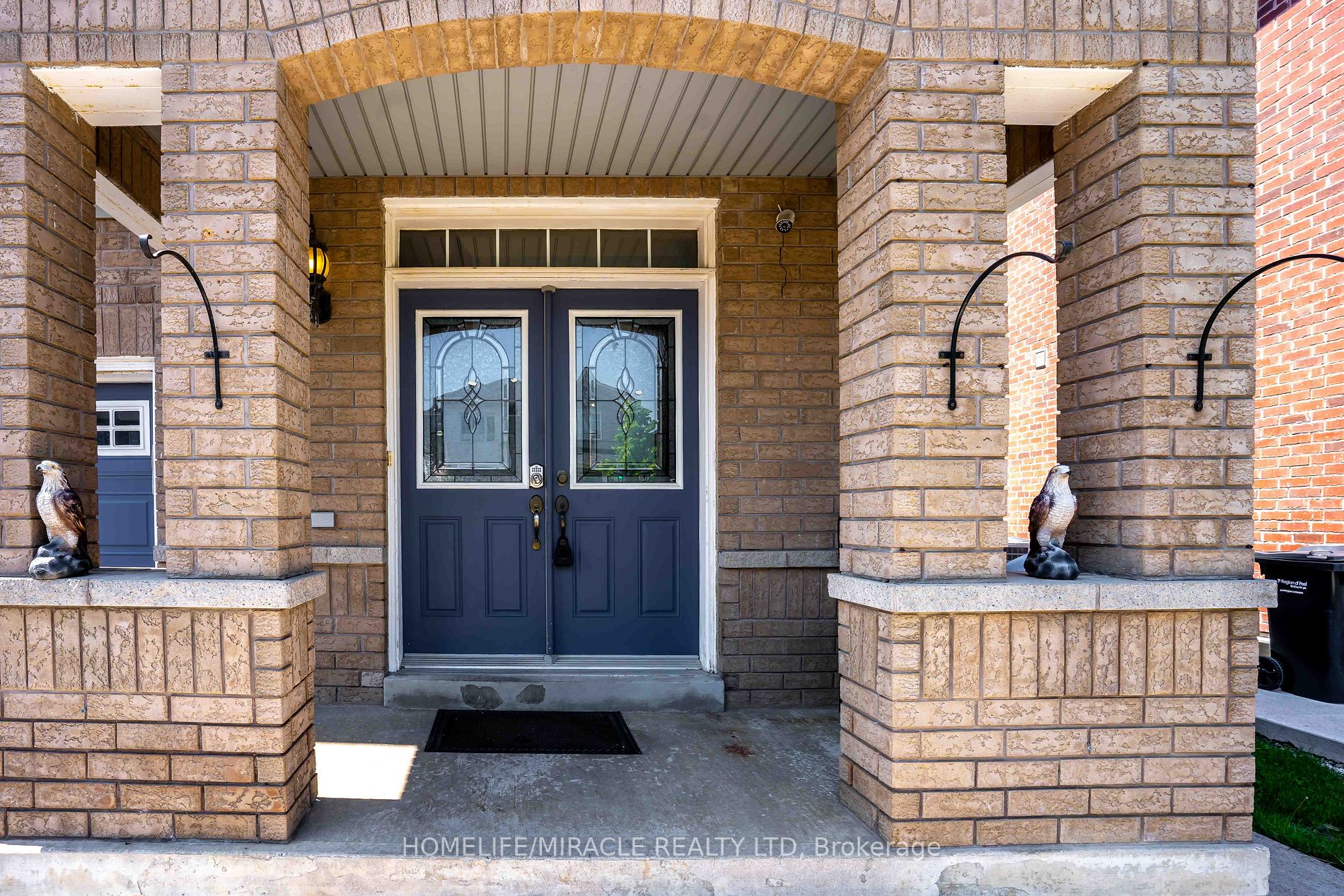 28 Totten Dr