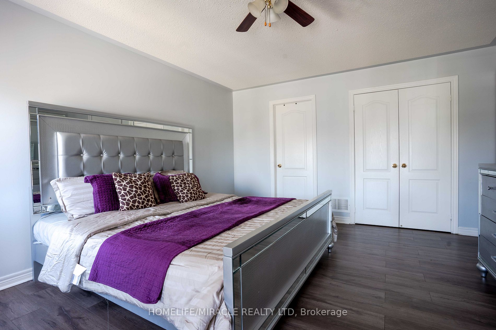 28 Totten Dr