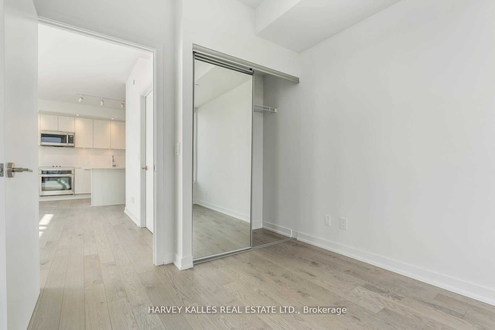 1926 Lake Shore Blvd W, #3906
