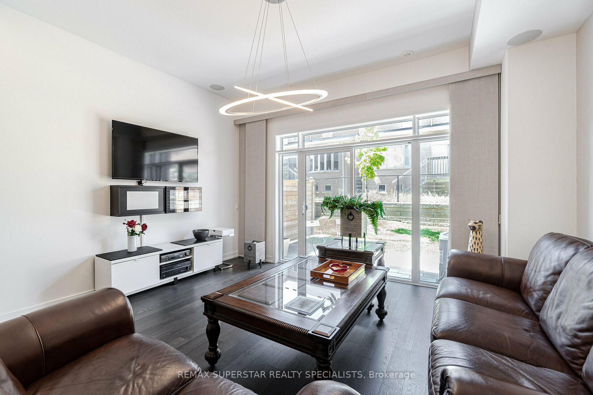 3074 Sixth Line, #236