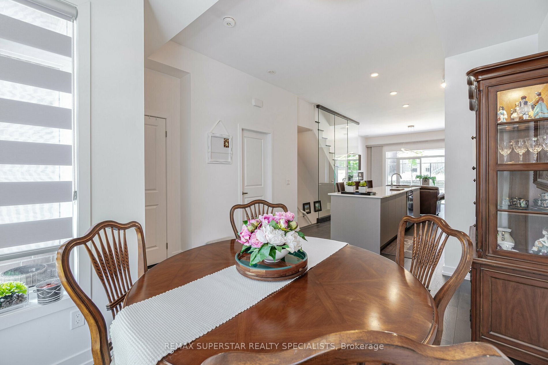 3074 Sixth Line, #236