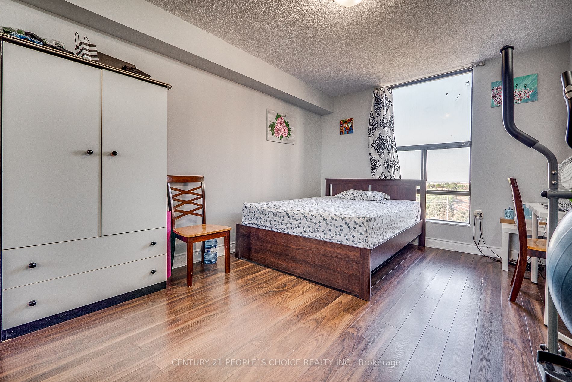 17 Knightsbridge Rd, #907