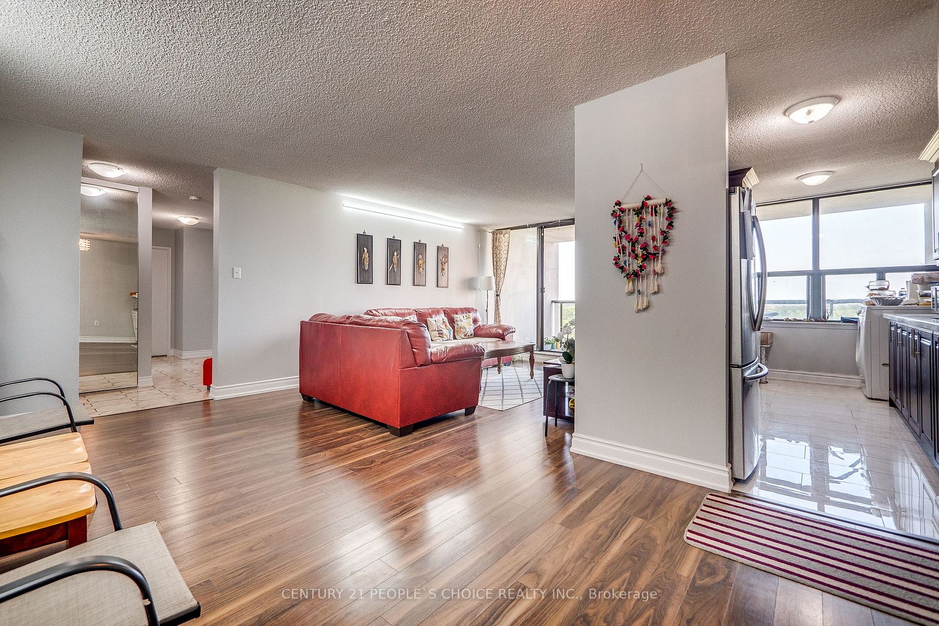 17 Knightsbridge Rd, #907
