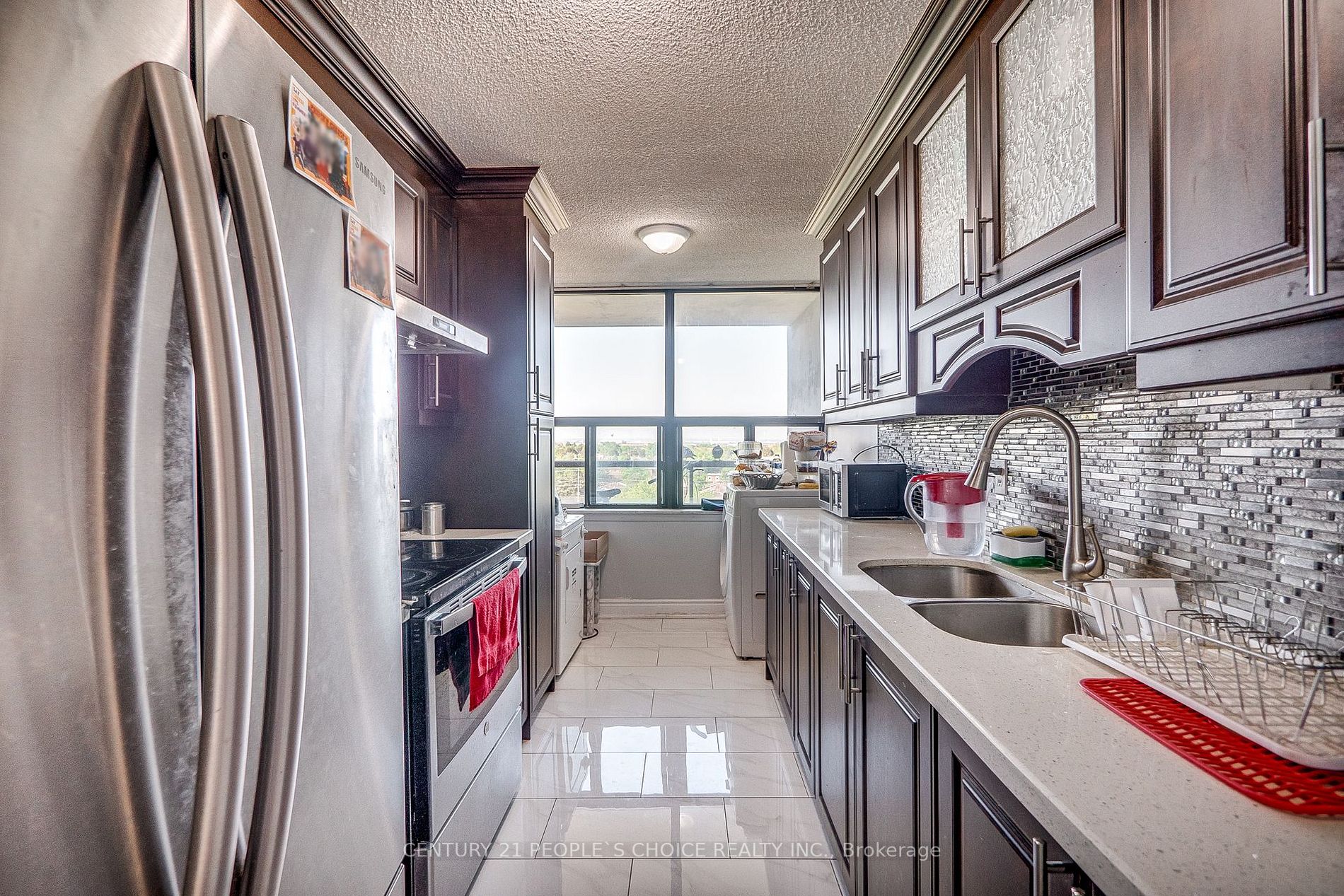 17 Knightsbridge Rd, #907
