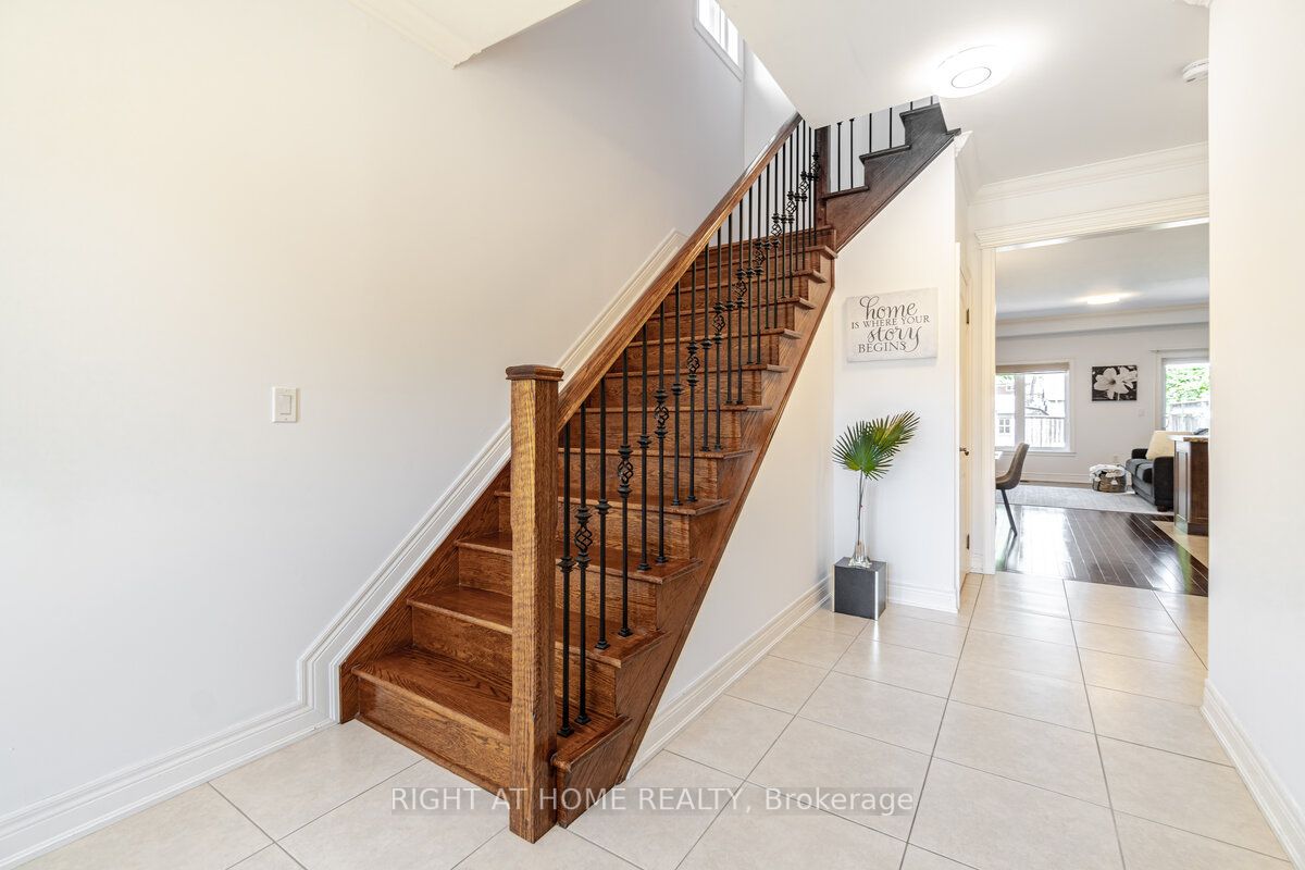 24B Jellicoe Ave